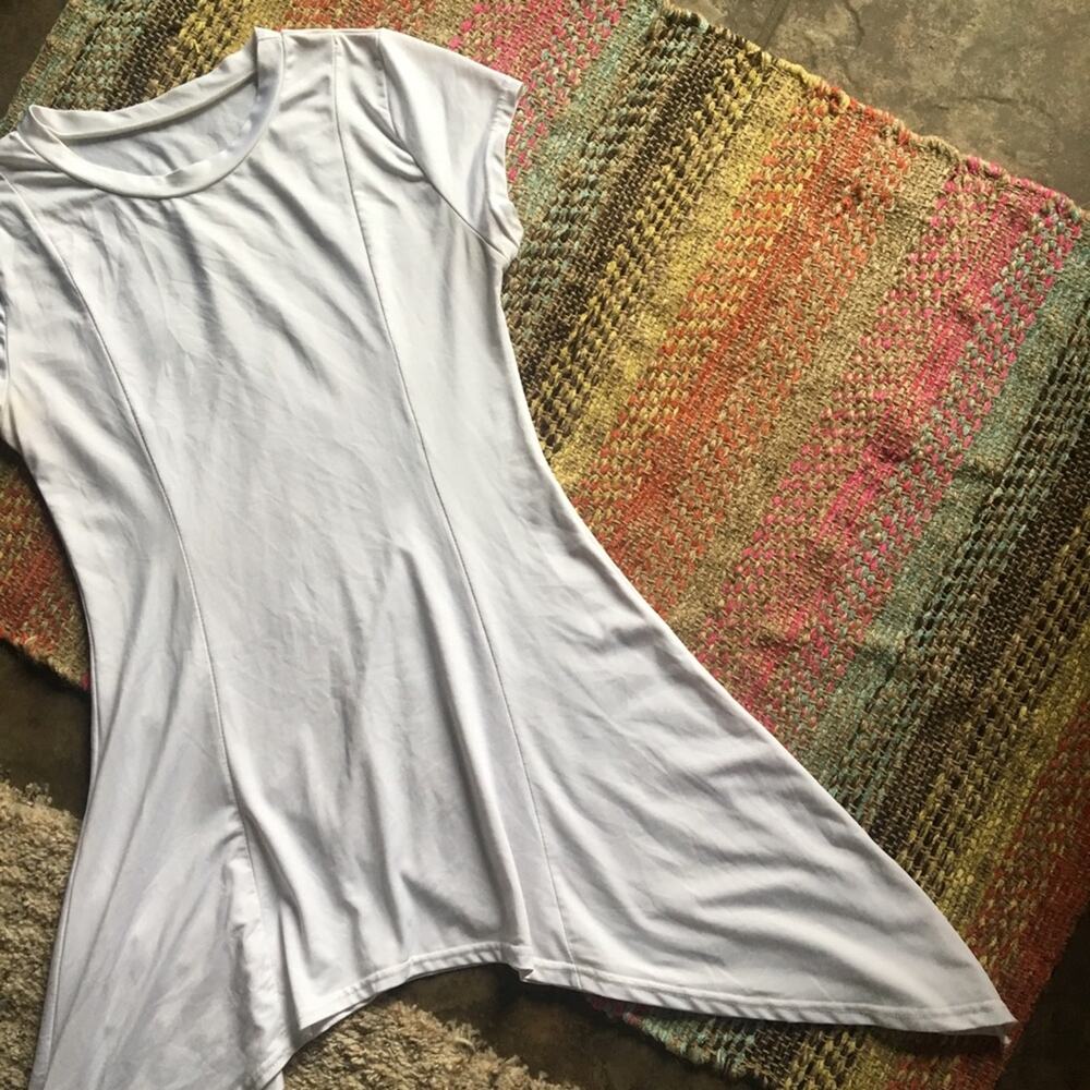 BOOHOO • White Stretchy Basic Tunic Waterfall Top